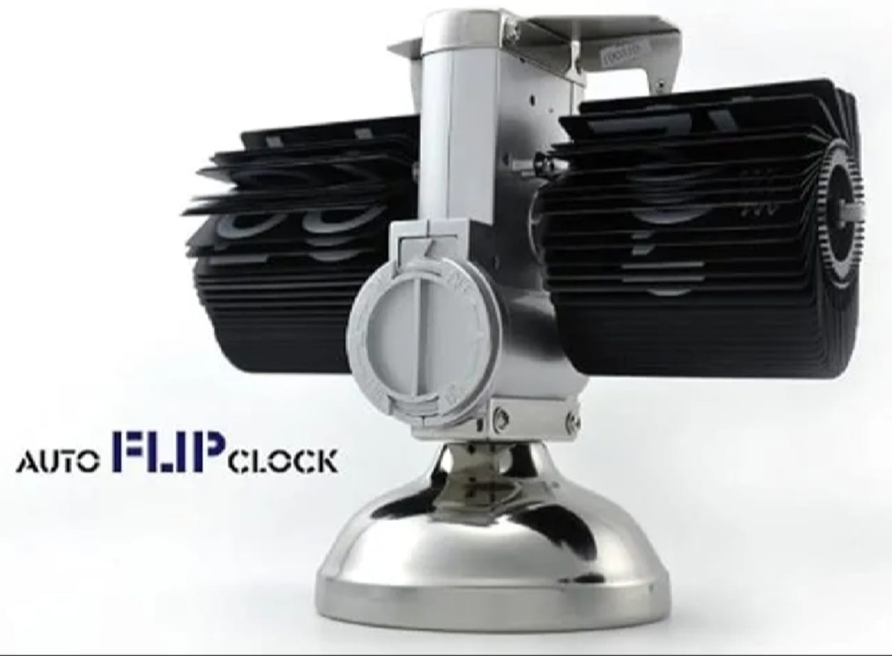 🕰️ Auto Flip Clock – Retro Meets Modern Minimalism