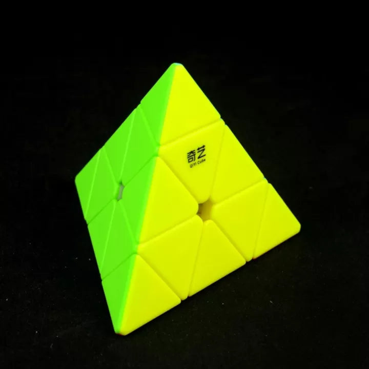 Magic Cube Stickerless Pyramid Skew