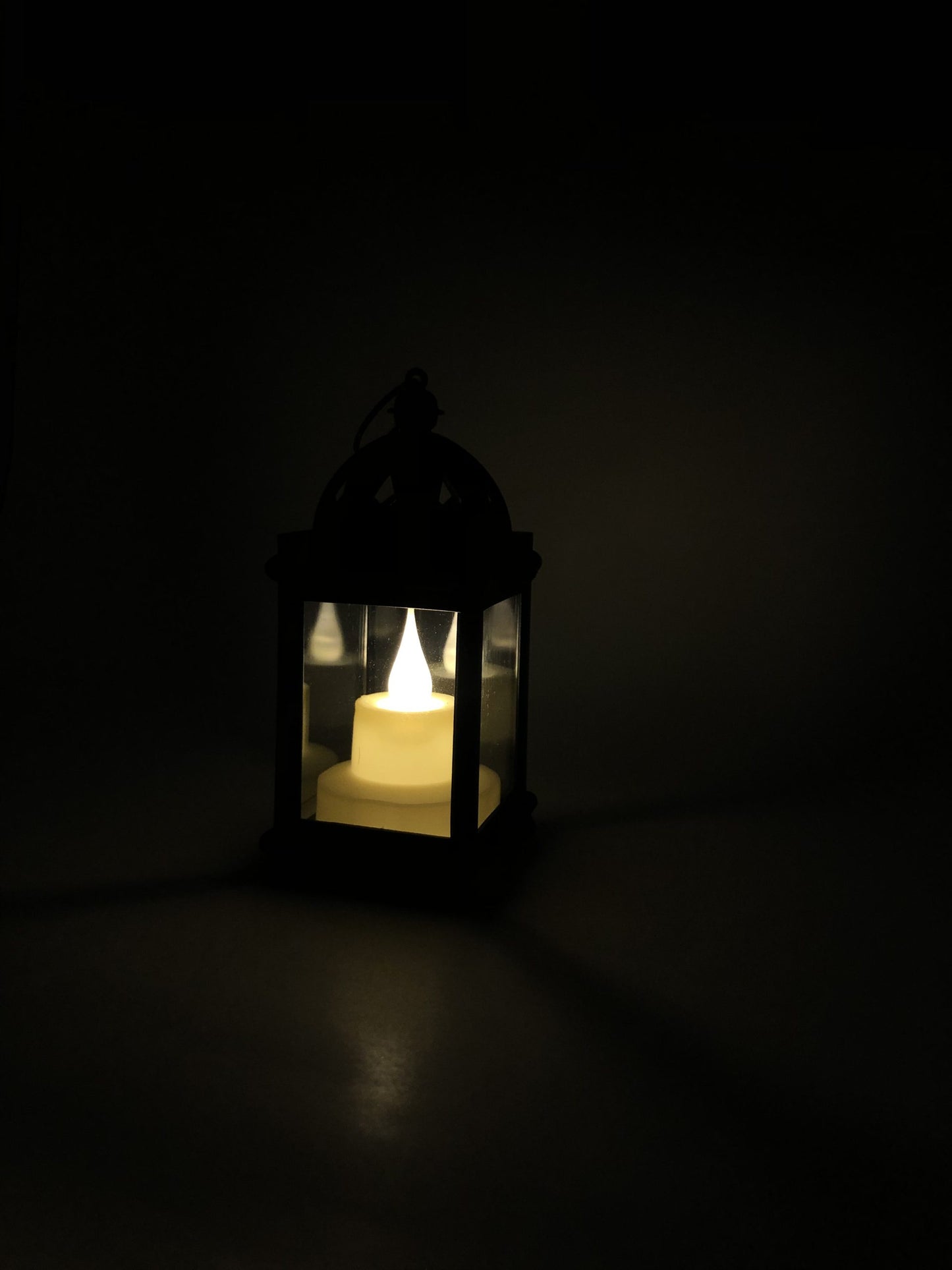 Black Lantern Flickering LED